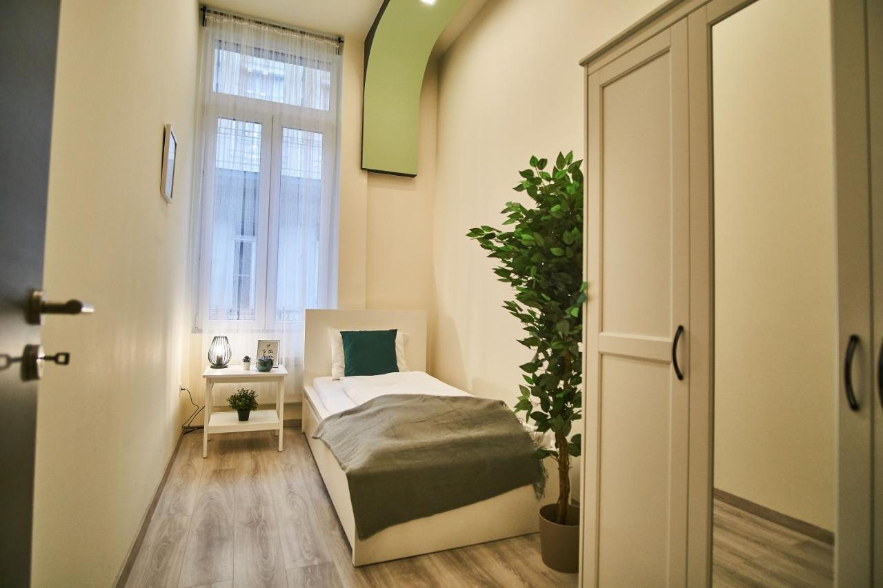 F4 Design Apartment- بودابست المظهر الخارجي الصورة