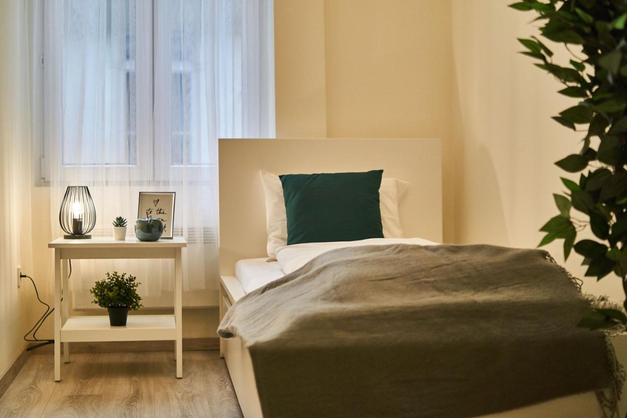 F4 Design Apartment- بودابست المظهر الخارجي الصورة